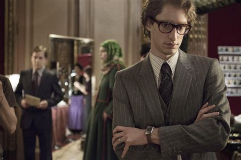 pierre niney yves saint laurent streaming|yves saint laurent film.